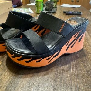 Women’s 6 wedge sandals
